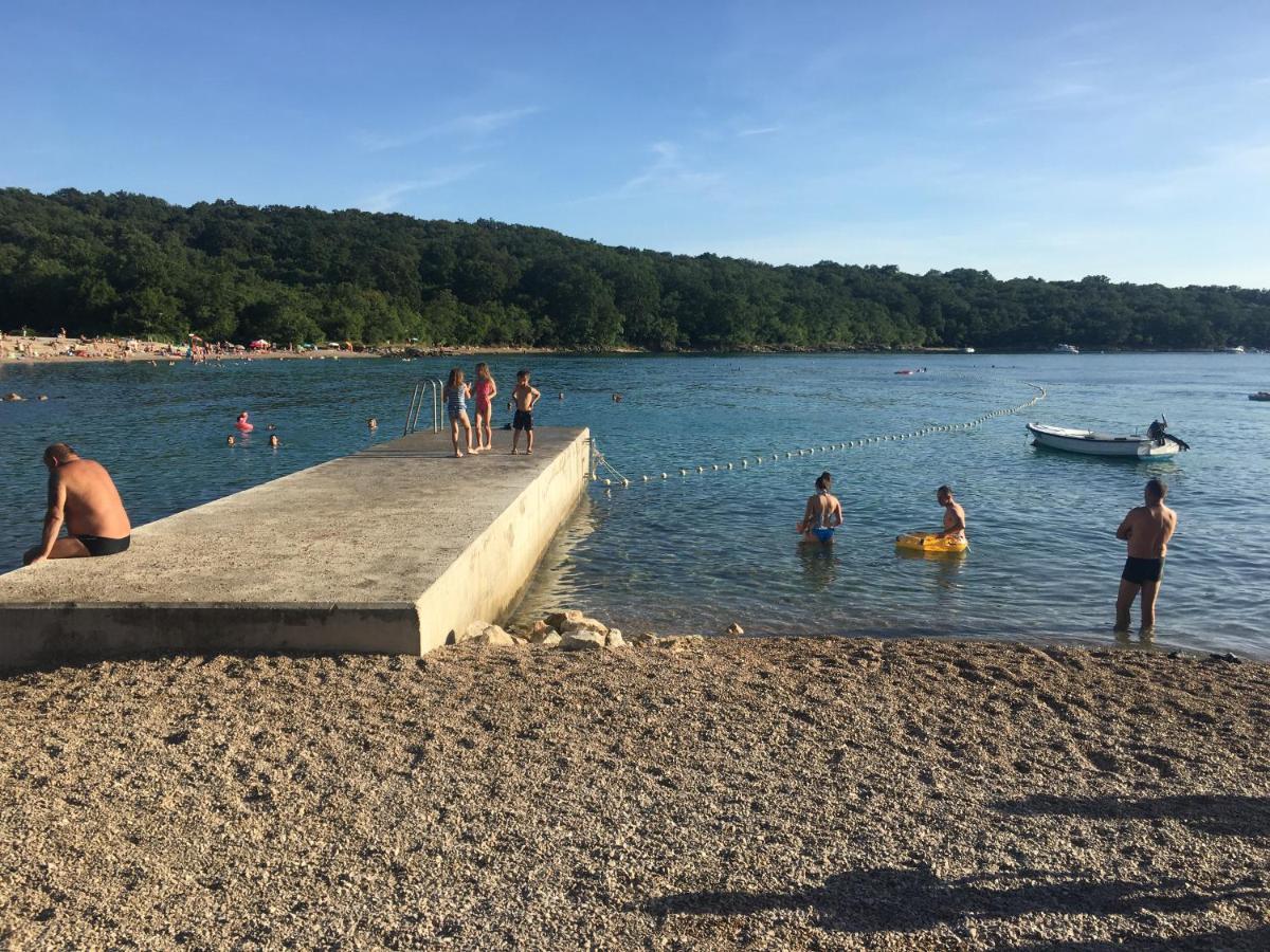 Apartman Kora Njivice Bagian luar foto