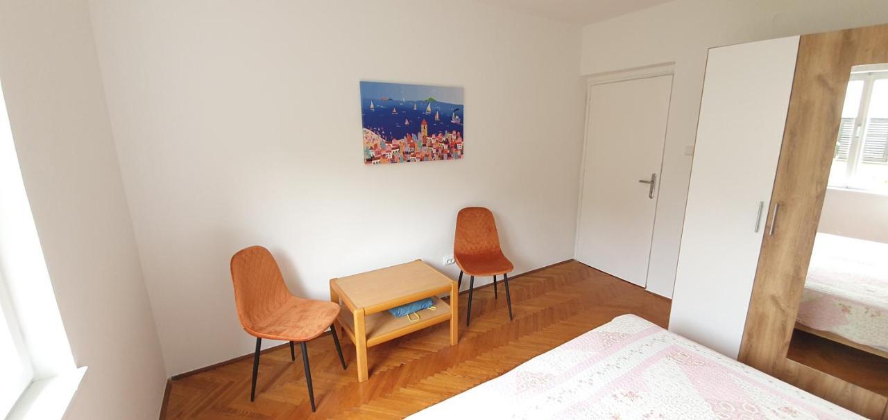 Apartman Kora Njivice Bagian luar foto