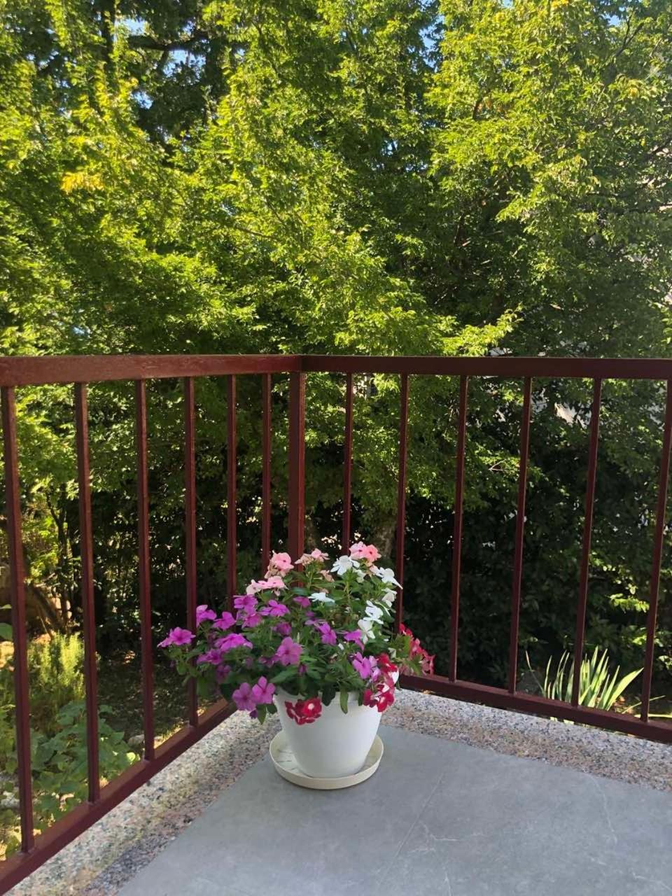 Apartman Kora Njivice Bagian luar foto
